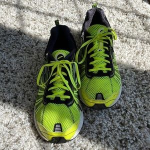 Brooks Racer 57 Sneakers